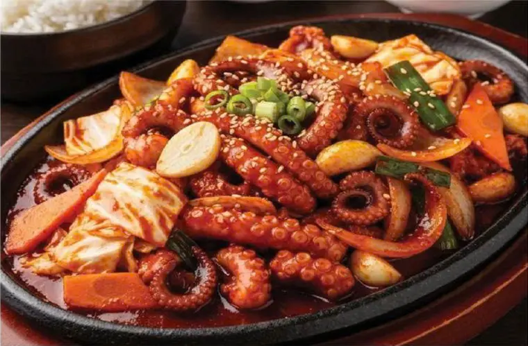 Bạch tuộc xào cay