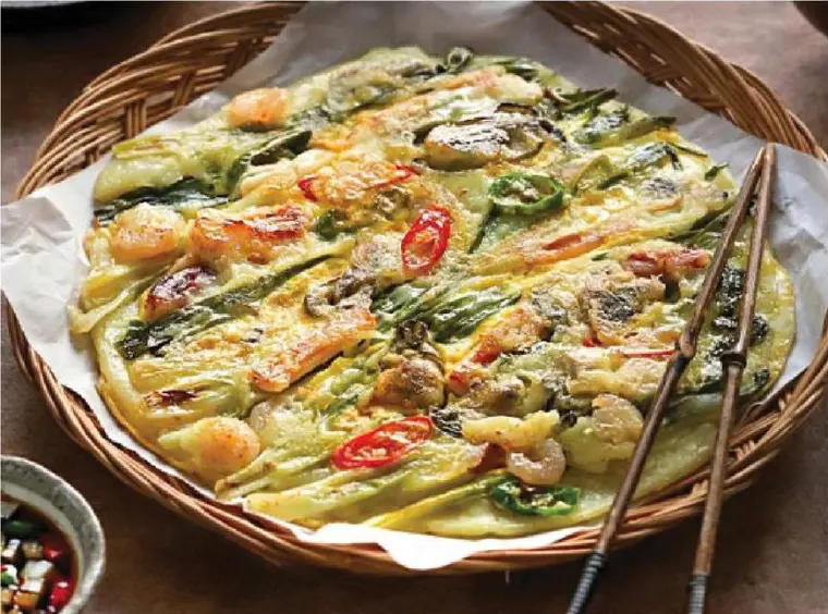 Bánh xèo hành lá hải sản