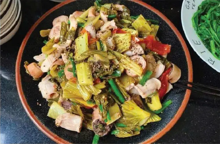 Bao tử heo xào dưa chua