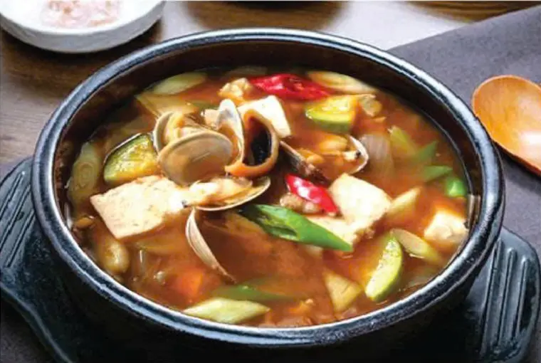 Canh tương đậu hải sản
