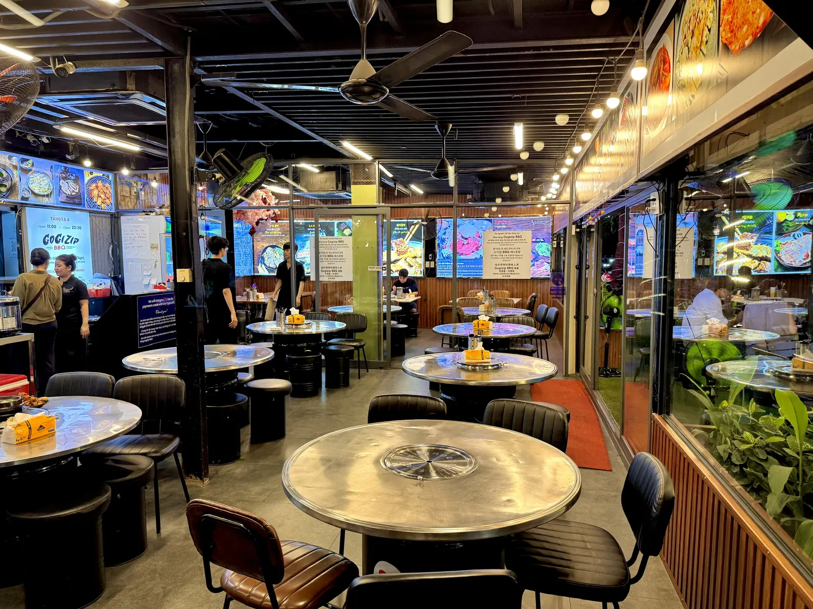 Khu điều hòa mở Gogizip BBQ