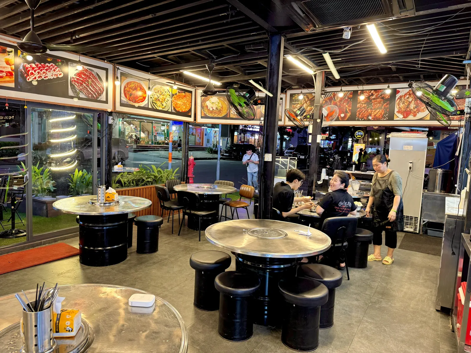 Khu điều hòa mở Gogizip BBQ