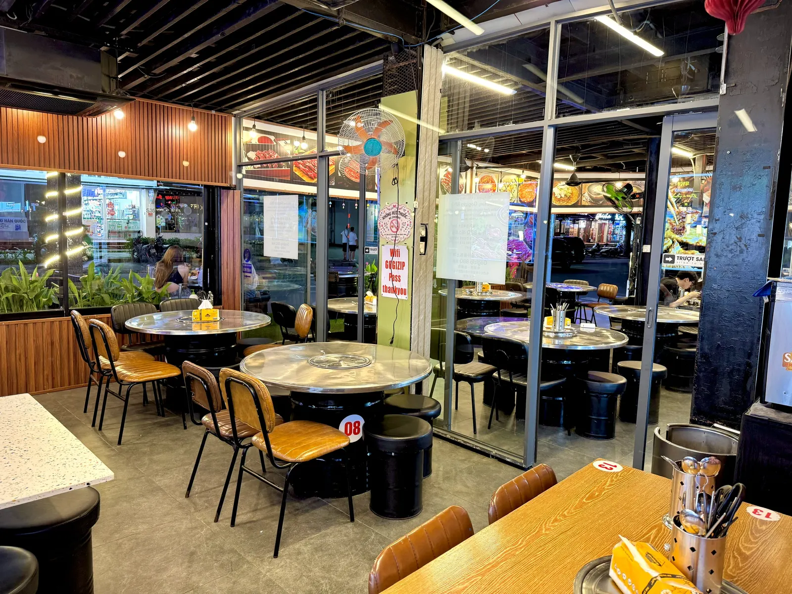 Khu điều hòa mở Gogizip BBQ